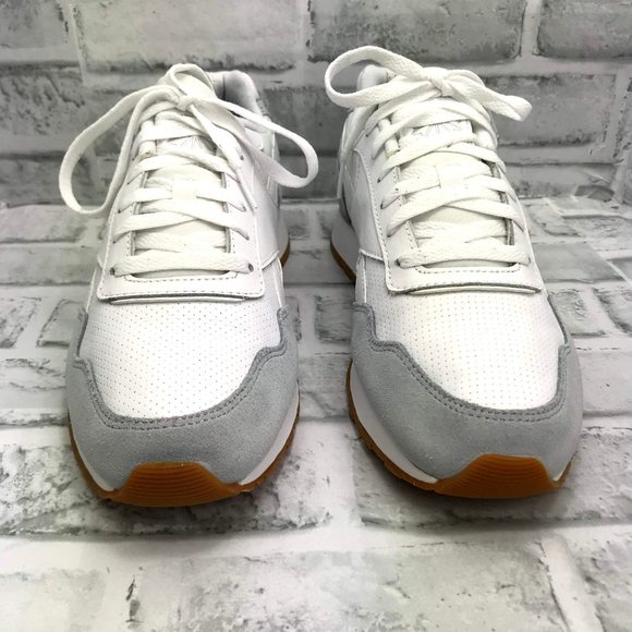 Reebok Classic Sneakers (Size 10) - Picture 2 of 7